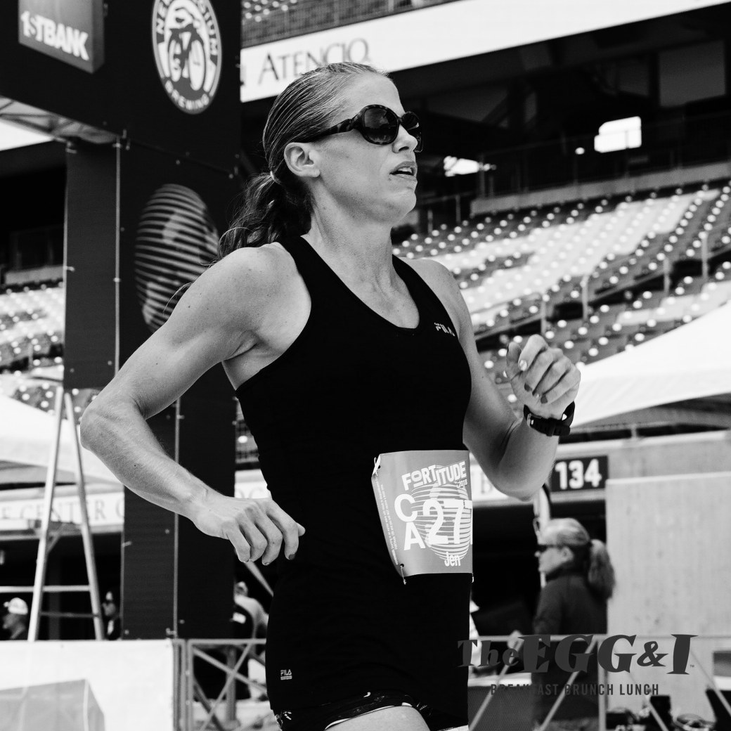 Running in Colorado 10k Fortitude hot crossfit chick