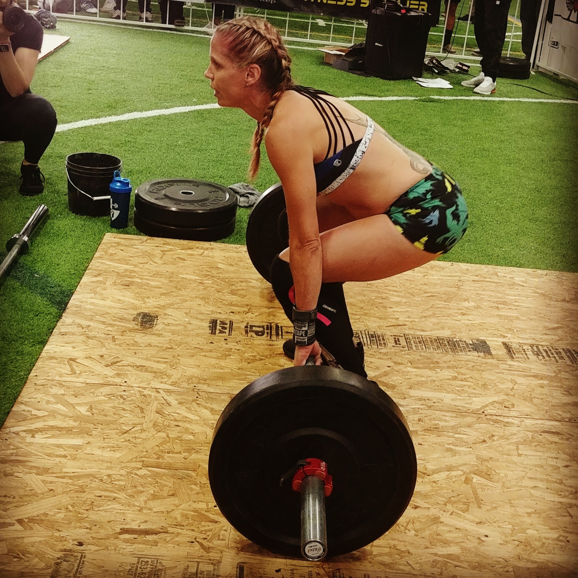 CrossFit Competition Turkey Challenge superior co squat cleans hotcrossfit chick www.crossfitmomm.com