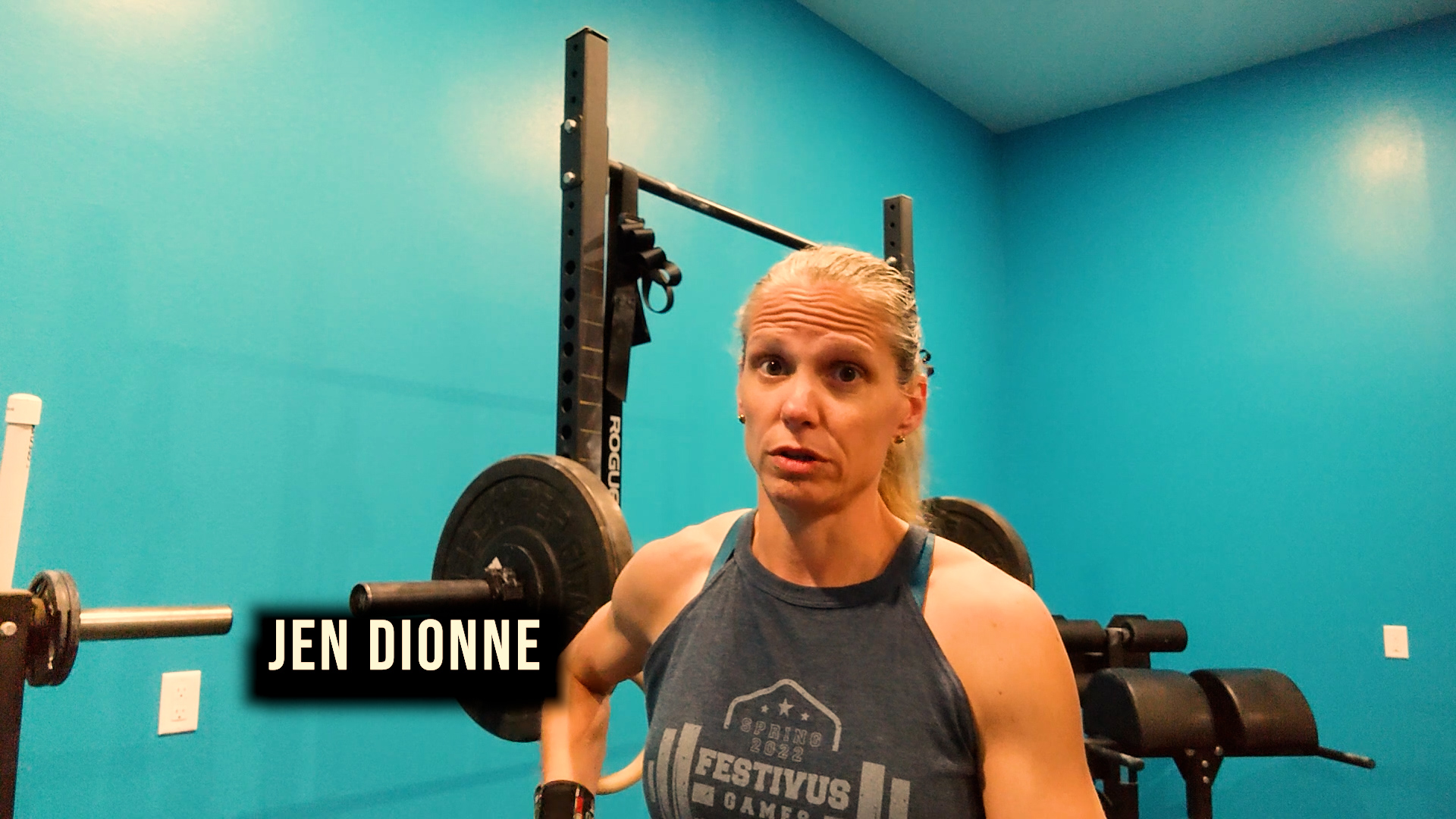 lifting at 2 am www.crossfitmomm.com