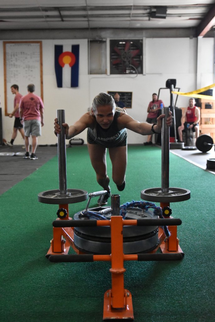 sled push crossfit competition www.crossfitmomm.com