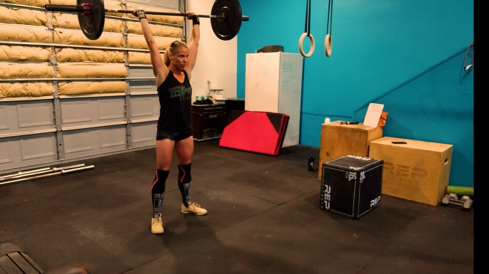 crossfit thruster hero wod rahoi www.crossfitmomm.com